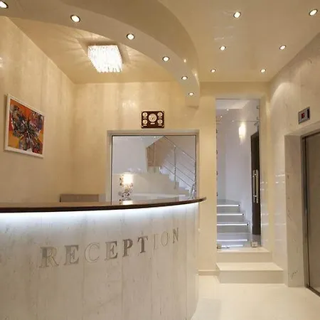 Hotel Aris 3*