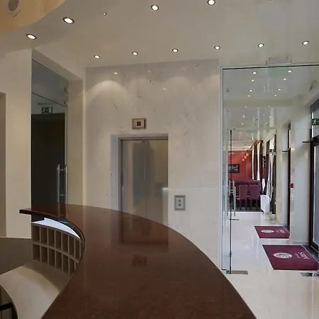 Hotel Aris 3*